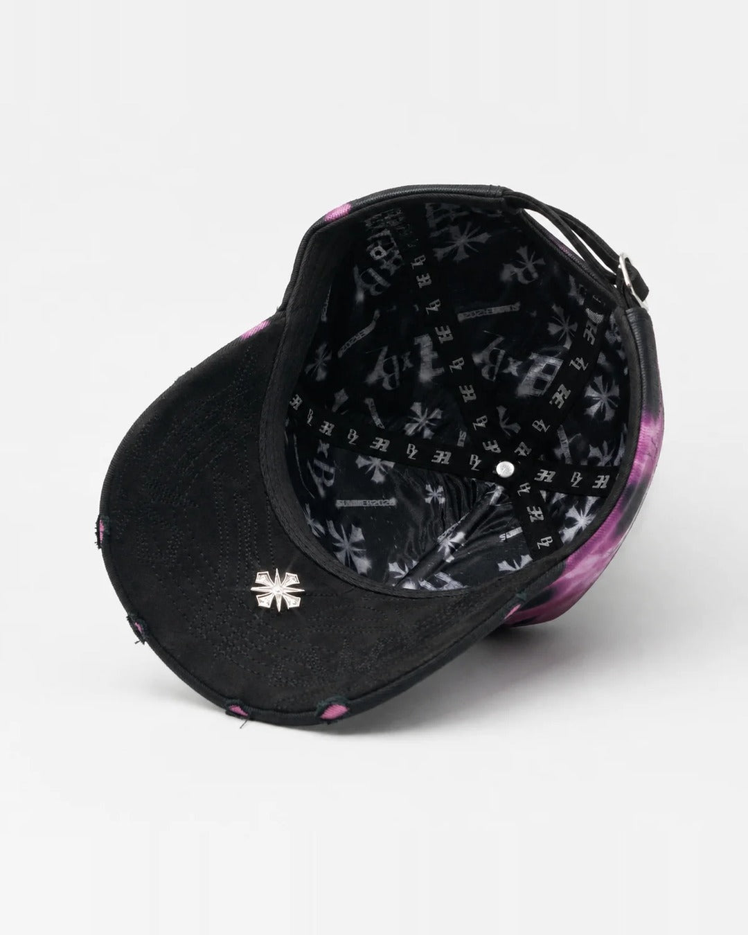 Baez x 31 Hats Buzyone — interior